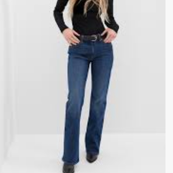 Gap Mid Rise Trouser Flare Jeans - Picture 2 of 6